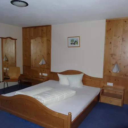 Koeflerhof Appartements Sankt Leonhard im Pitztal Room photo